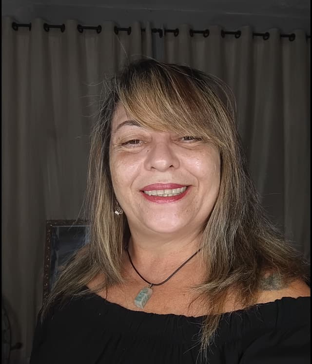 Elane Bazani dos Santos