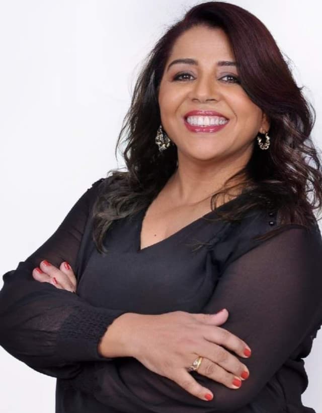 Íris Almeida 