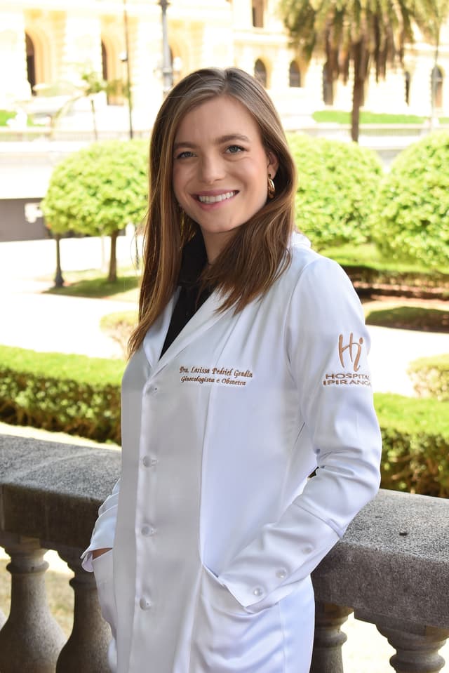 Dra. Larissa Gradin