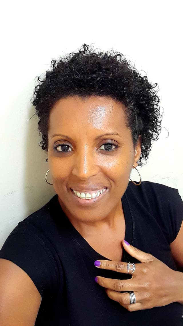 Sidnéia Almeida 