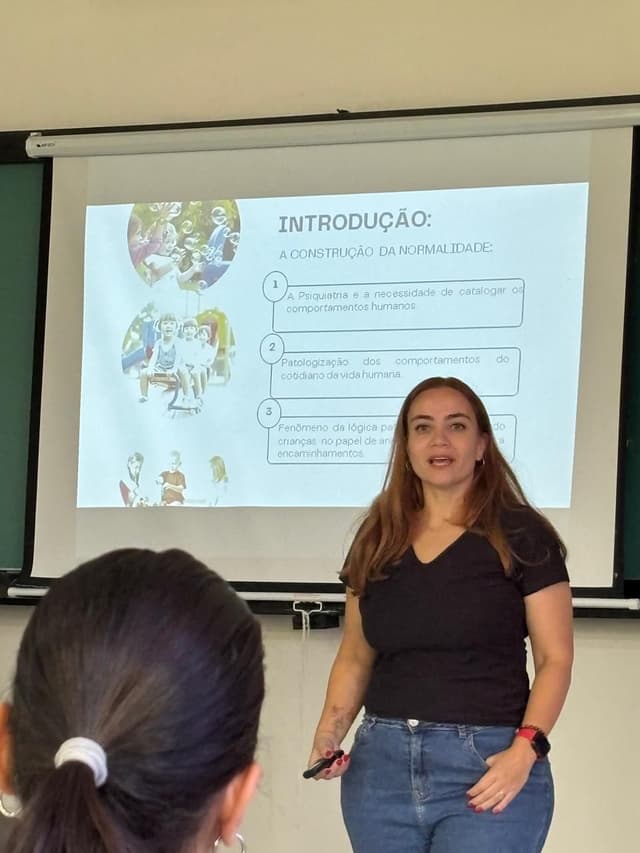 Suelen Favaron Ferreira
