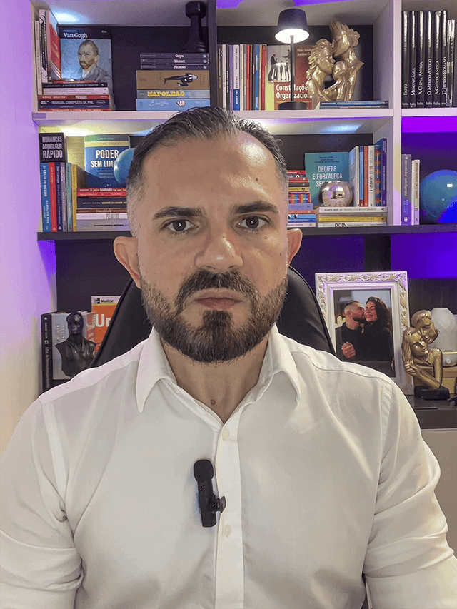 Dr. Francisco Carneiro